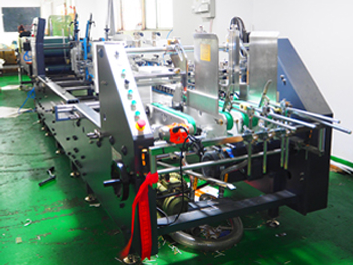 自動(dòng)粘盒機(jī)